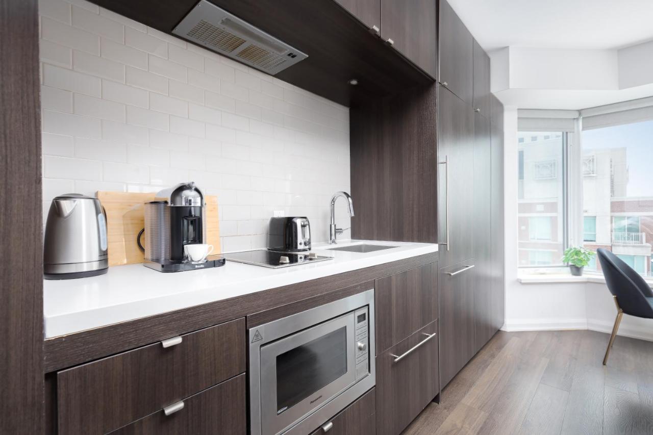 Luxury 2-Bedroom Apartment In Yorkville With The Best City View In Downtown Toronto Zewnętrze zdjęcie