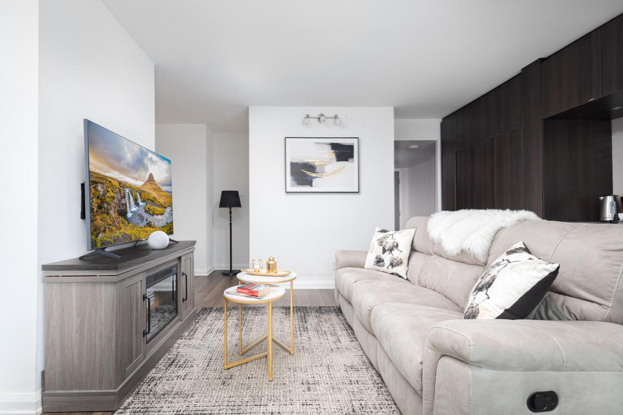 Luxury 2-Bedroom Apartment In Yorkville With The Best City View In Downtown Toronto Zewnętrze zdjęcie